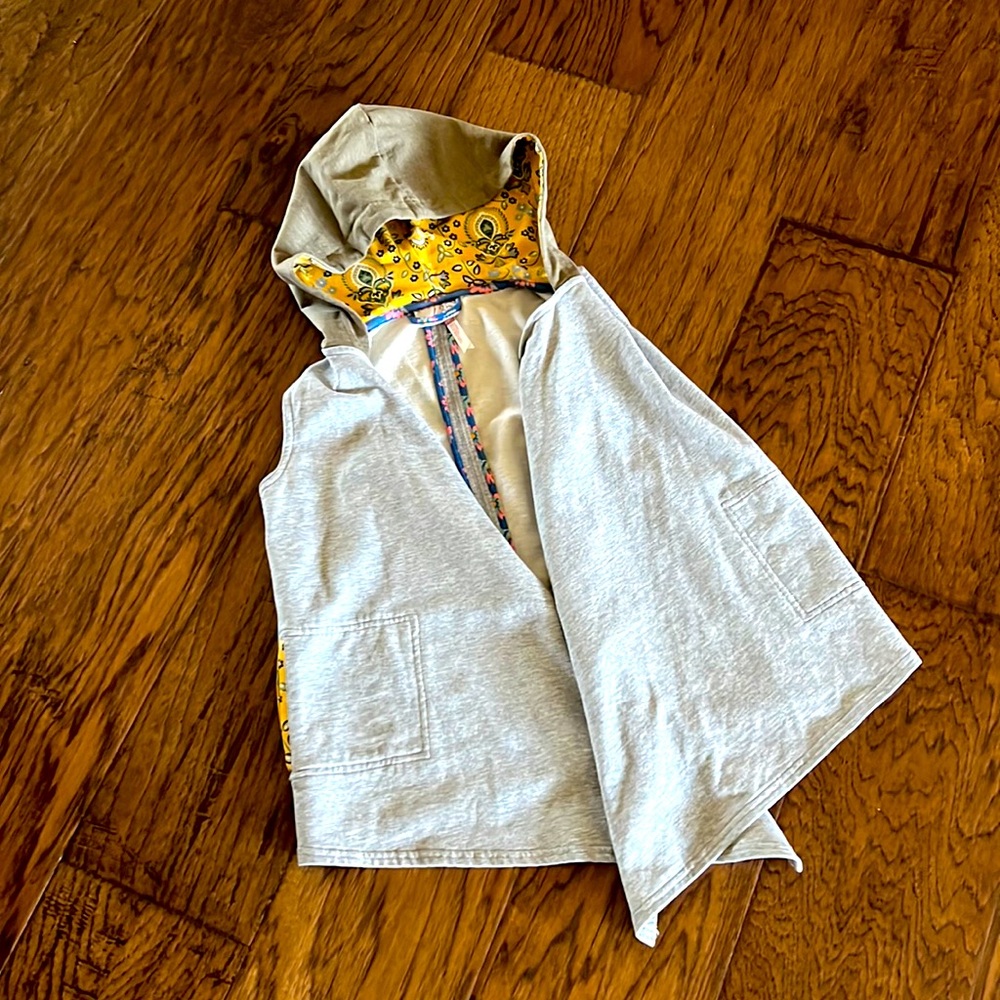 Matilda Jane girls size 10 vest